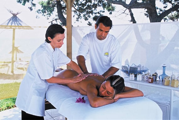 Riva-Bella-Naturiste-massage