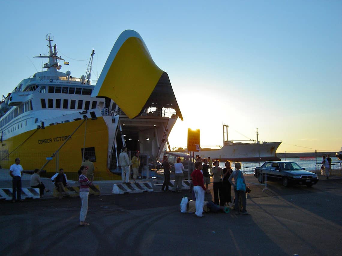 Veerboot-Corsica-in-Savona
