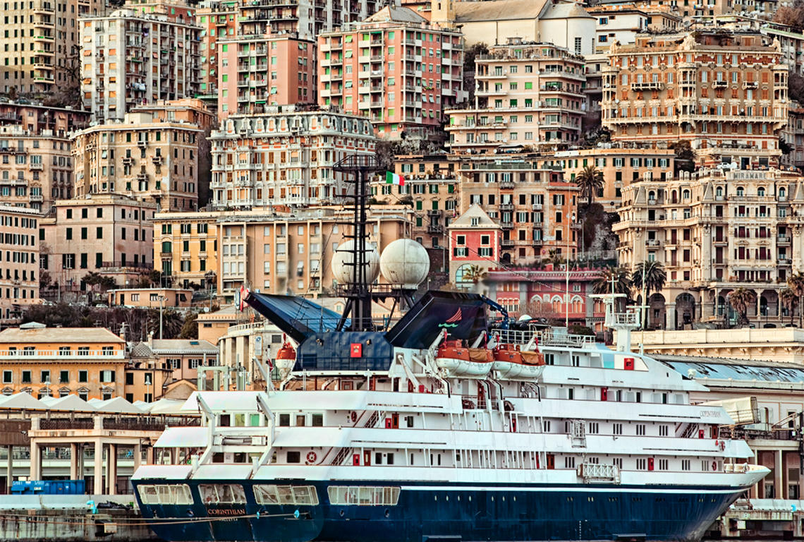 Boot-in-de-haven-van-Genua