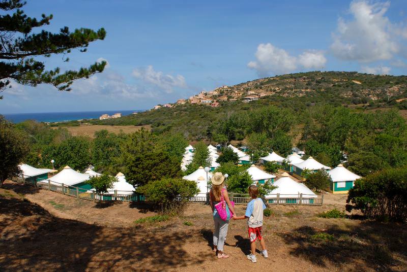 Camping-L'Avena-Corsica-overzicht-vanaf-de-berg