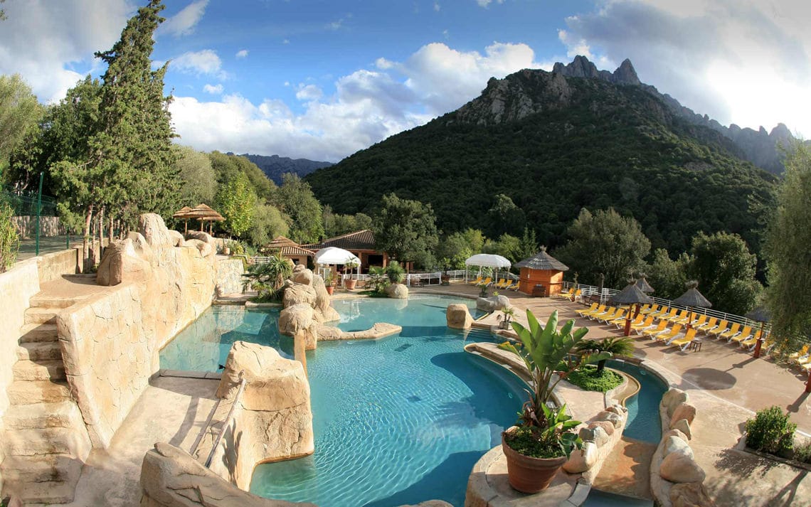 Camping-Les-Oliviers-Corsica-zwembad-2