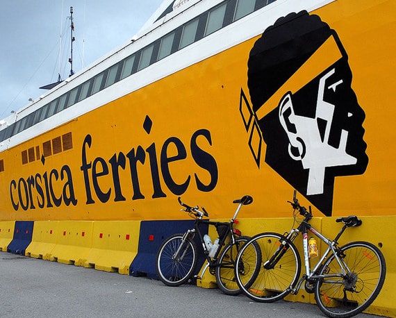 Corsica-Ferries-en-fietsen