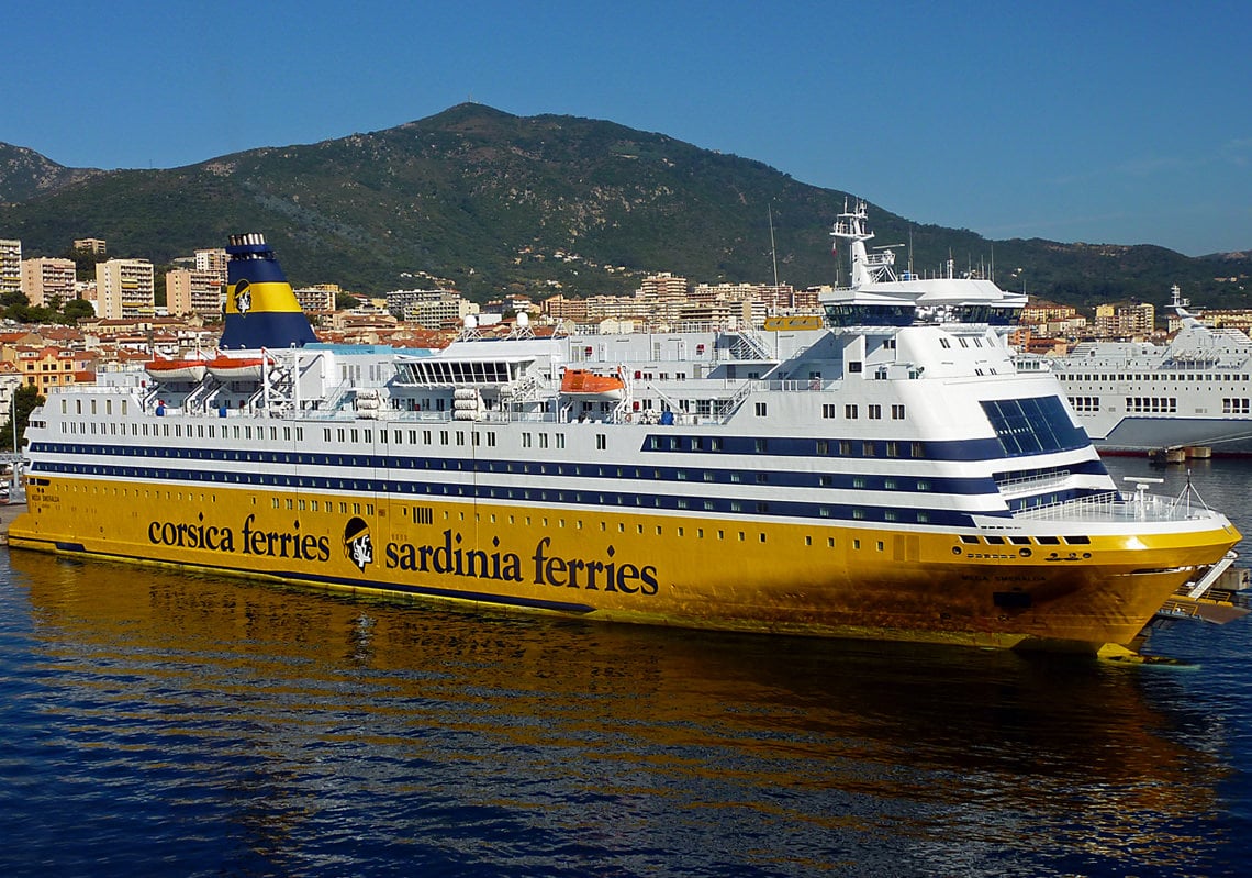 Corsica-Ferries-in-haven