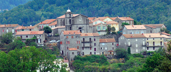 Corsica-nr-1-vakantie-regio-2013-Lonely-Planet