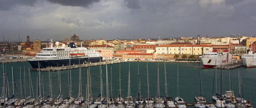 Livorno-haven-Italie-naar-Corsica-Bastia