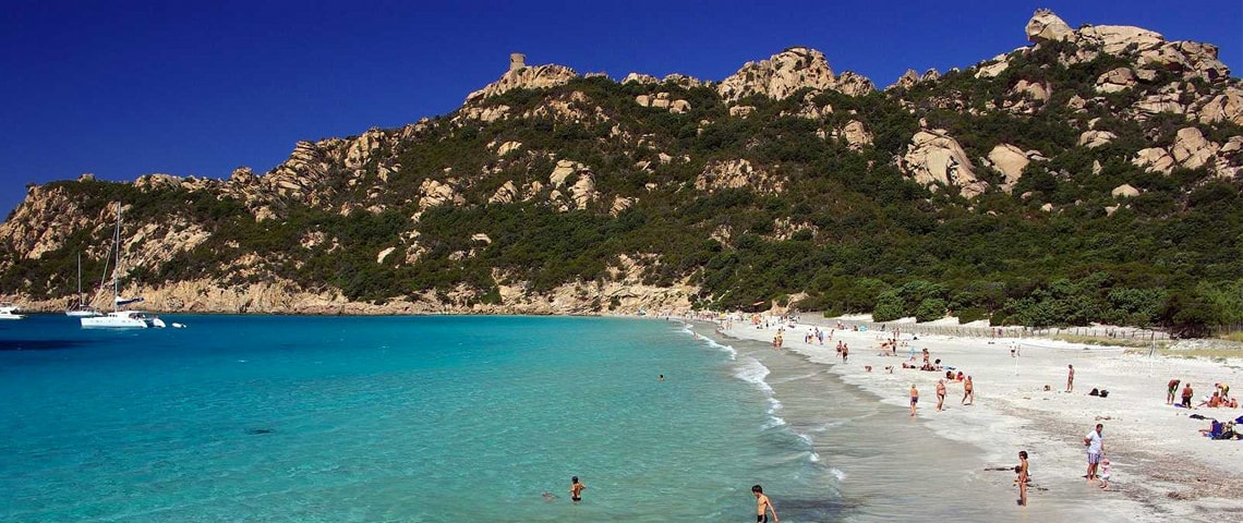 Ontspannen-genieten-op-het-Strand--Plage-de-Roccapina-Sartène