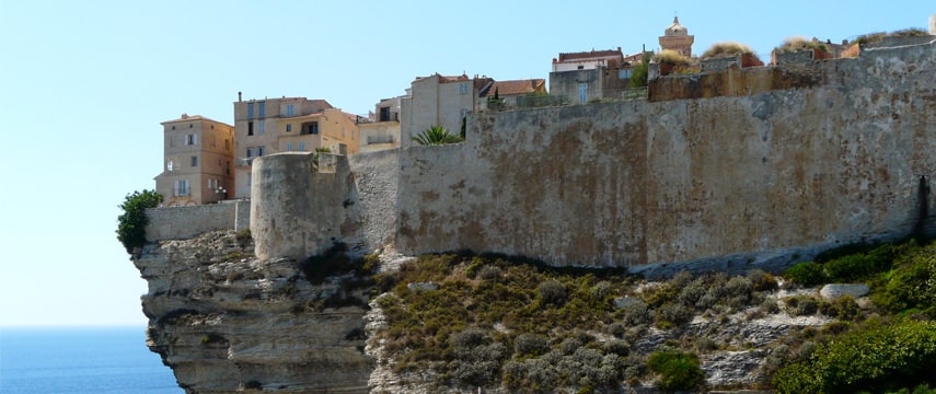 Porte-de-France-citadel-in-Bonifacio