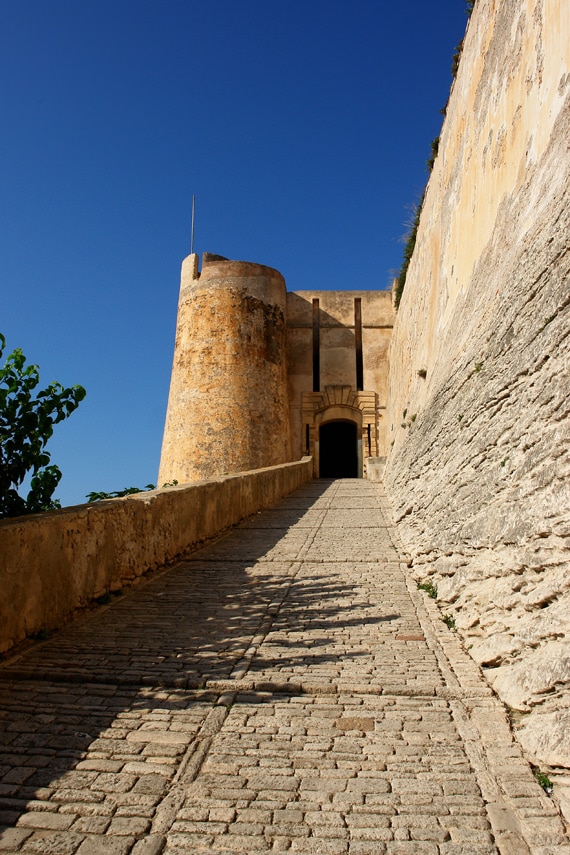 Porte-de-Genes-Bonifacio