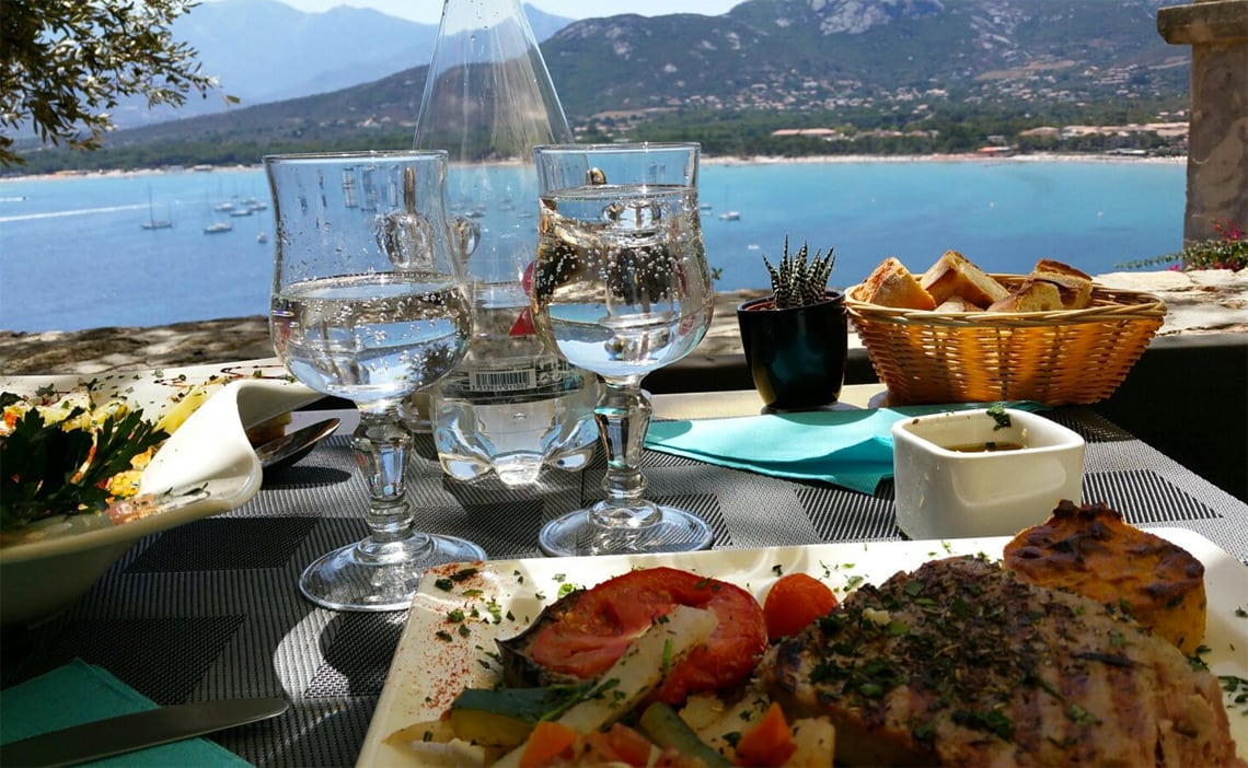 Restaurant-A-Candella-Calvi-diner-met-uitzicht