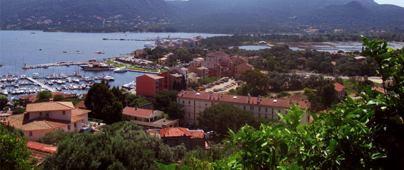 Uitzicht-over-Porto-Vecchio-Corsica