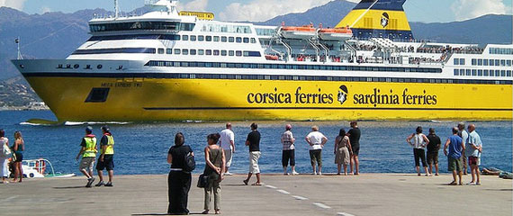 Veerboot-naar-Corsica-Ferries