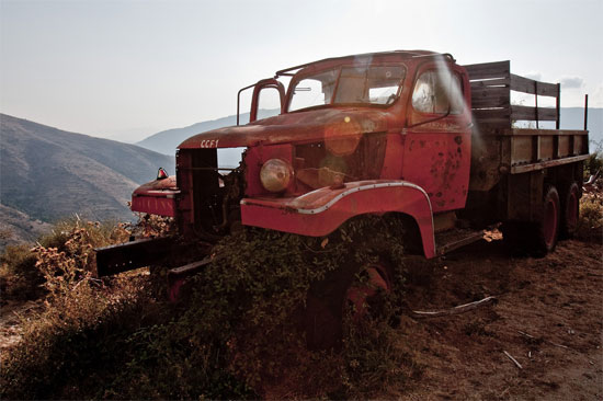 Verlaten-vrachtwagen-op-Monte-Cinto